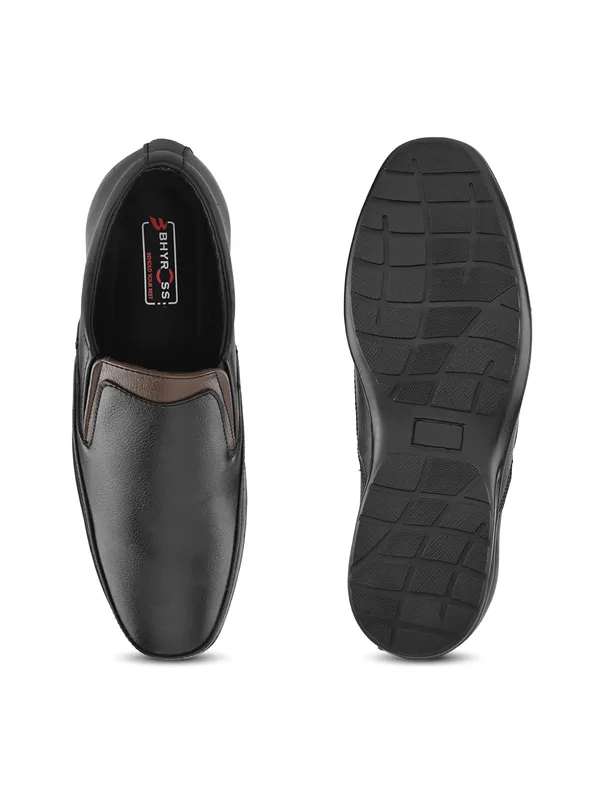 Black_Leather_Formal_Slip-On_Shoes_For_Men
