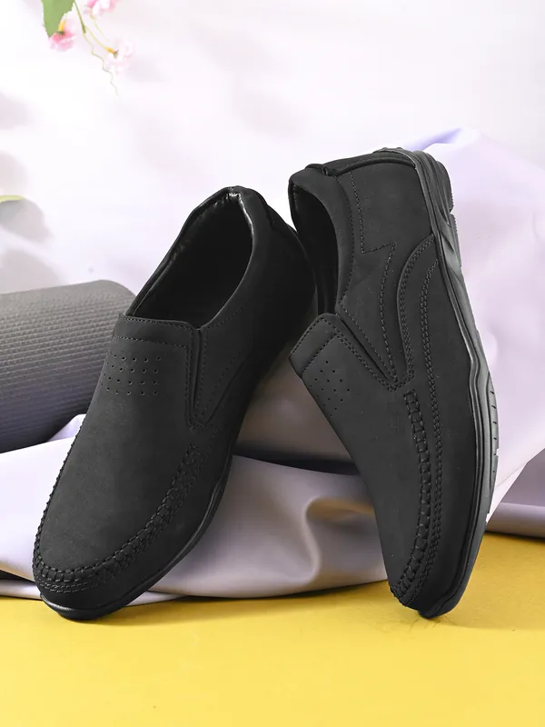 Black_Faux_Slip-On_Casual_Shoes_For_Men