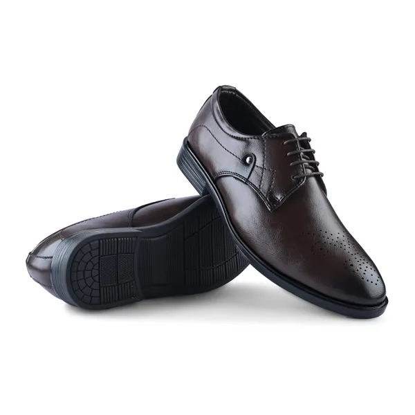 Brown_Leather_Perforated_Toe_Cap_Formal_Derby_Shoes_For_Men
