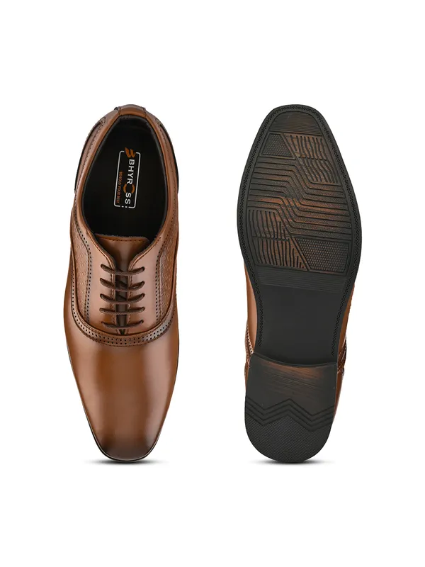 Tan_Leather_Lace-Up_Formal_Derby_Shoes_For_Men