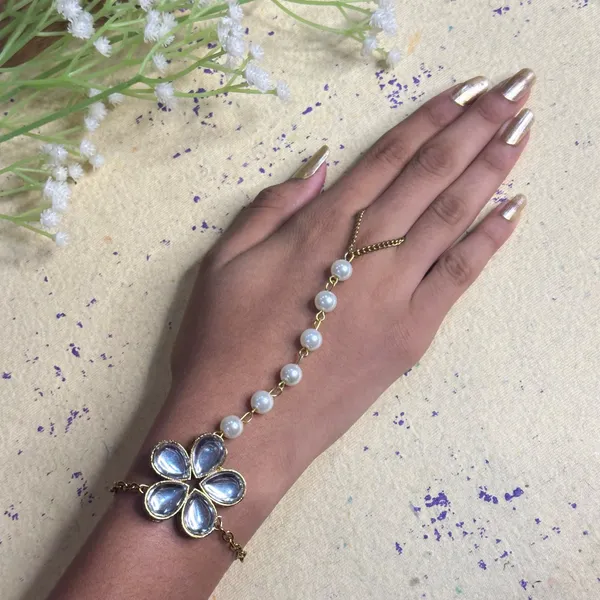 White_Alloy_Charm_Bracelet