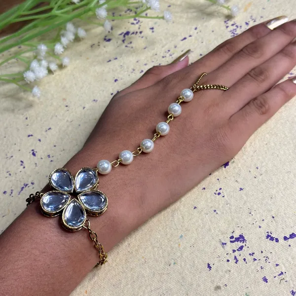White_Alloy_Charm_Bracelet