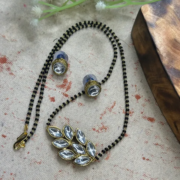 18_Inch_Twinkling_Beautiful_Alloy_Mangalsutra_For_Women