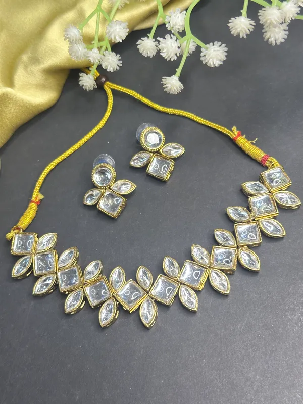 White_Alloy_Jewellery_Set_For_Women