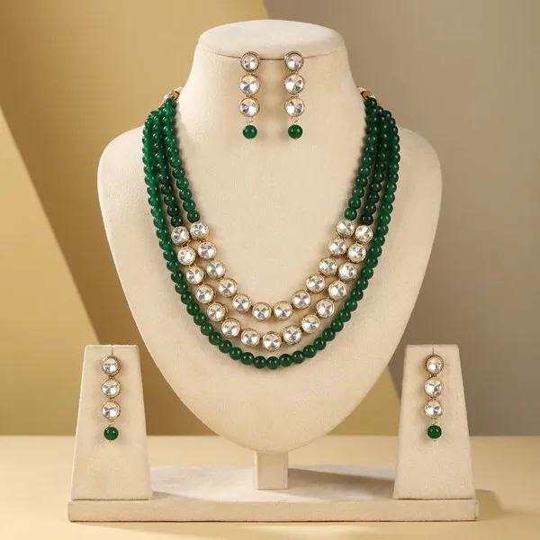 Three_Line_Green_Pearl_And_Kundan_Necklace_Set