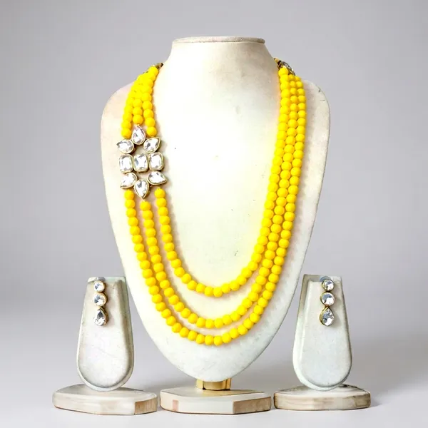 Three_Layer_Yellow_Pearl_Necklace_Set