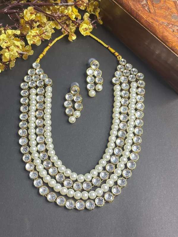 Flour_Layer_White_Pearl_and_Alloy_Metal_Copper_Plated_Jewellery_Set_For_Women