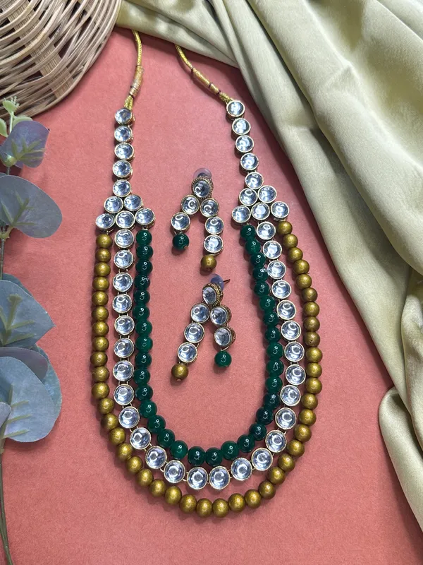 Three_Layer_Stunning_Green_Jewellery_Set