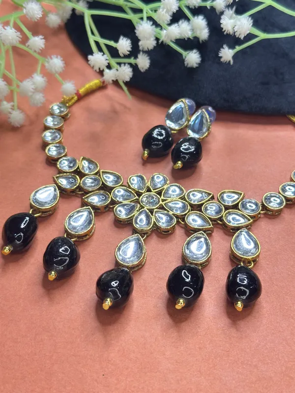 Black_Silver_Metal_Copper_Jewellery_Set_For_Women