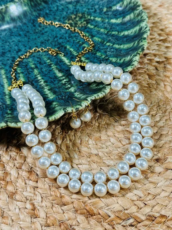 White_Glass_Jewellery_Set_For_Women_|_Necklace_And_Earings