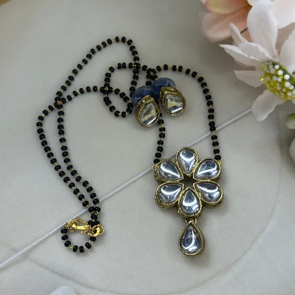 18_Inch_Daily_Wear_Allure_Fusion_Kundan_Mangalsutra_For_Women