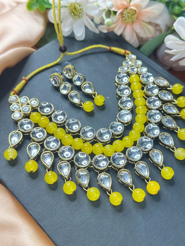 Yellow_Alloy_Metal_Chokar__Set_For_Women