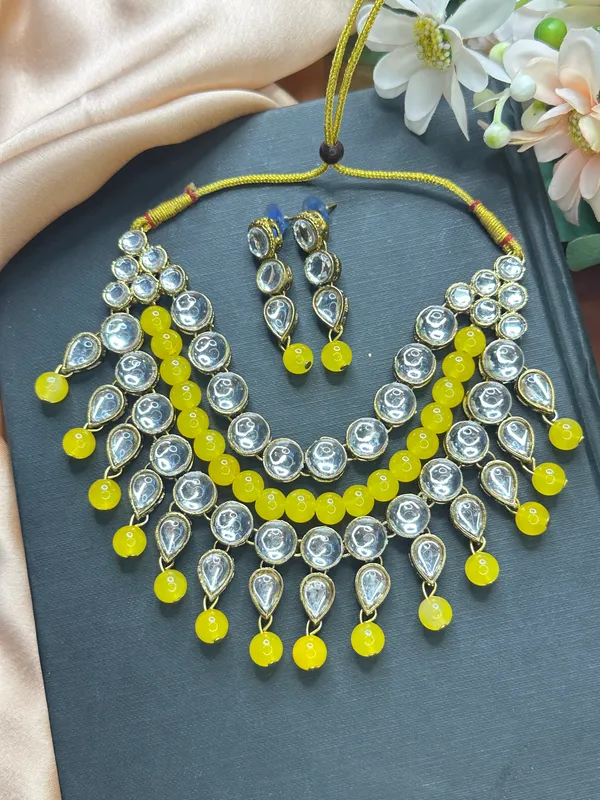 Yellow_Alloy_Metal_Chokar__Set_For_Women