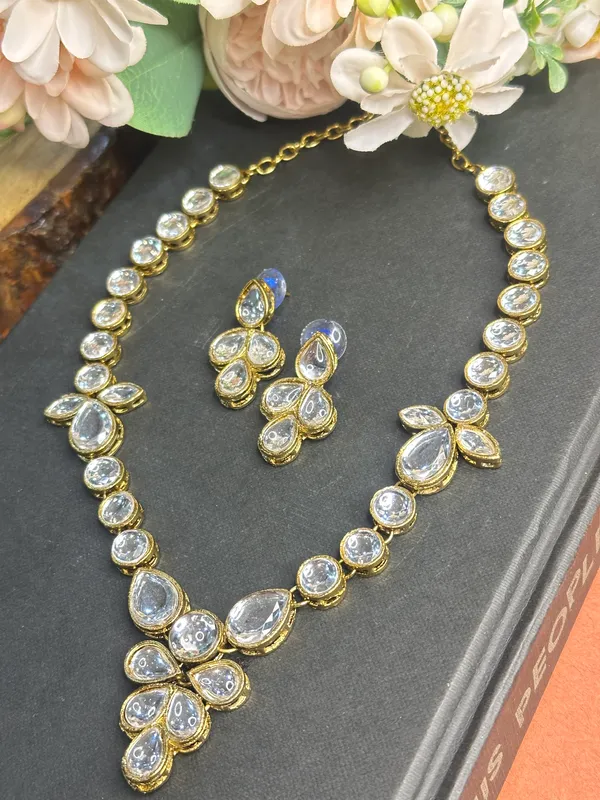 Alloy_And_Kundan_Necklace_Set