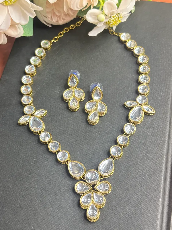 Alloy_And_Kundan_Necklace_Set