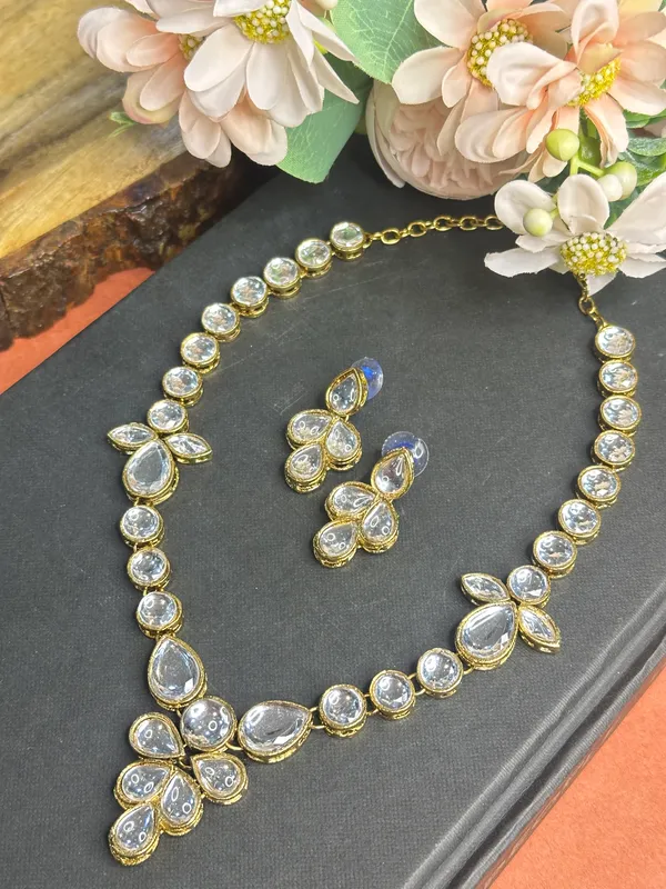 Alloy_And_Kundan_Necklace_Set