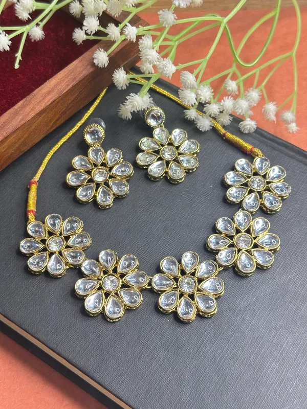 Gold_Blue_Alloy_Copper_Jewellery_Set_For_Women