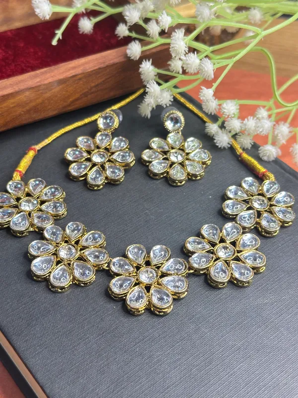 Gold_Blue_Alloy_Copper_Jewellery_Set_For_Women
