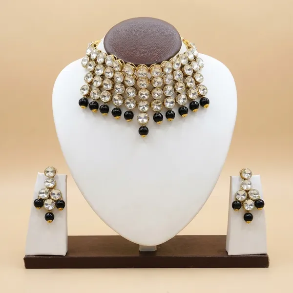 Traditional_Copper_Plated_Kundan_Chokar_Necklace_Set_For_Women