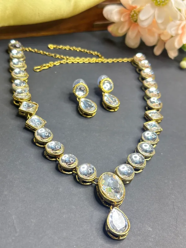 White_Alloy_Copper_Jewellery_Set_For_Women