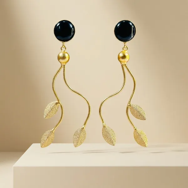Dhivara_Black_Manavi_Anti_Tarnish_Earring