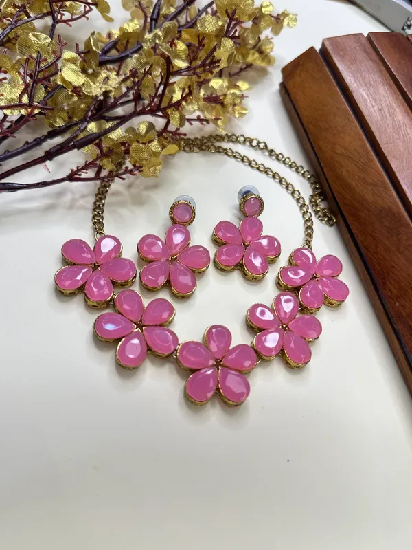 Pink_Alloy_Jewellery_Set_For_Women