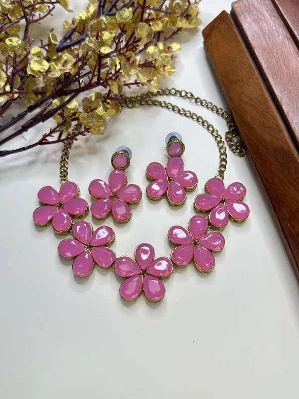 Pink_Alloy_Jewellery_Set_For_Women