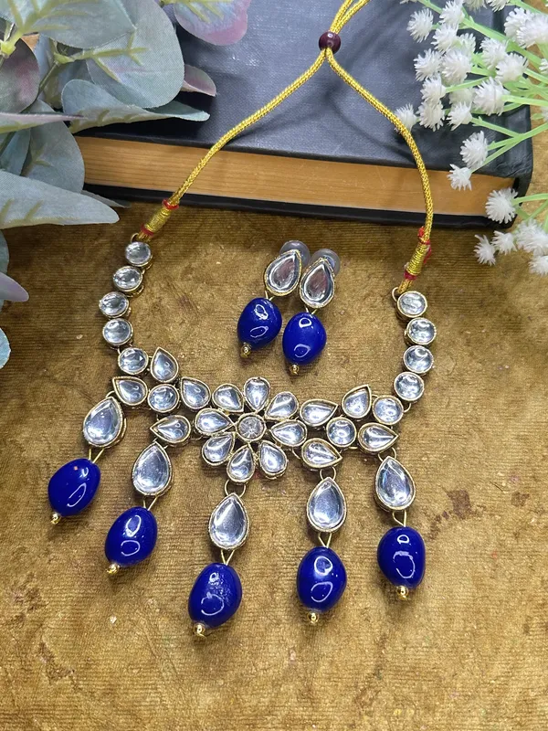 Dnivara_Navy_Blue_Metal_Copper_Blue_Chokar_Jewellery_Set_For_Women