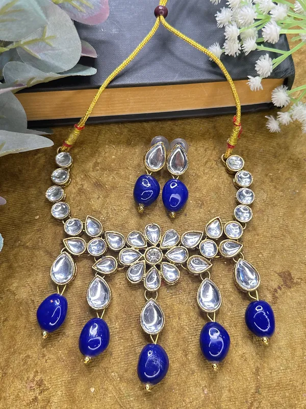 Dnivara_Navy_Blue_Metal_Copper_Blue_Chokar_Jewellery_Set_For_Women