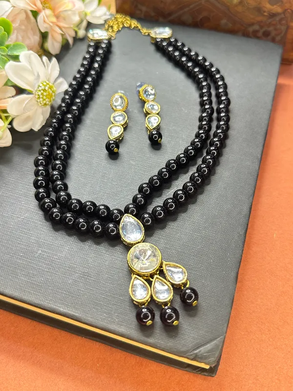 Dhivar_Two_Layer_Black_Alloy_Copper_Jewellery_Set_For_Women
