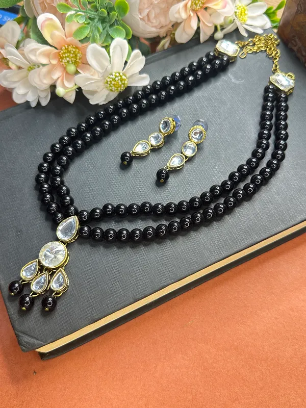 Dhivar_Two_Layer_Black_Alloy_Copper_Jewellery_Set_For_Women