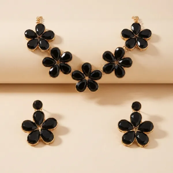 Black_Alloy_Jewellery_Set_For_Women