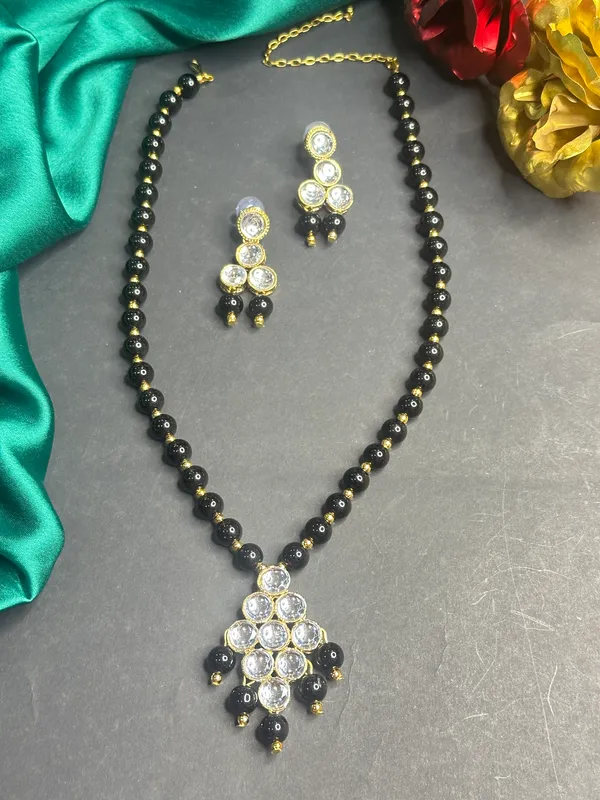 Black_Alloy_Copper_Jewellery_Set_For_Women