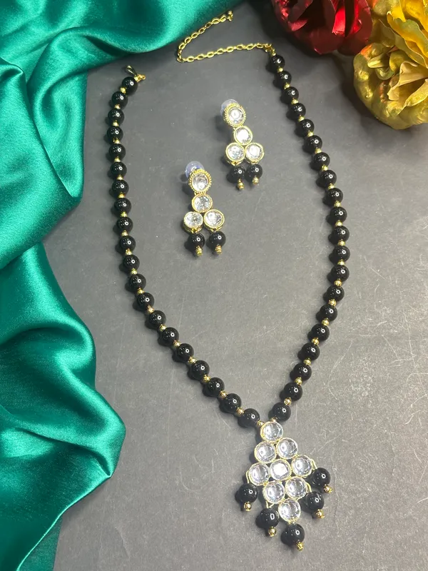 Black_Alloy_Copper_Jewellery_Set_For_Women