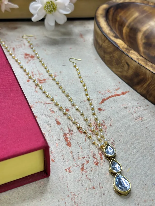 Shimmering_Chunky_Maang_Tika
