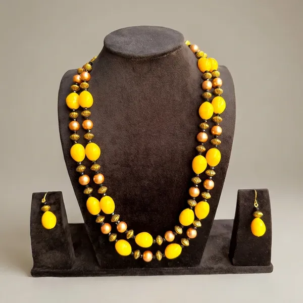 Antique_Yellow_Beads_And_Pearl_Jewellery_Set