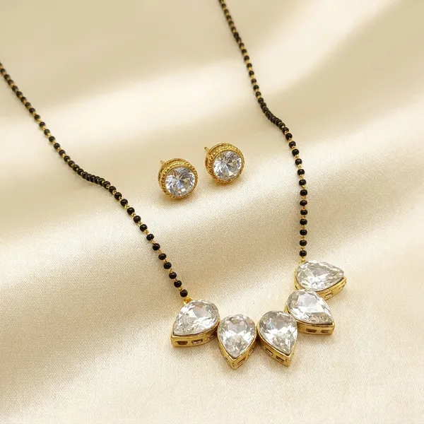 Allure_Fusion_Kundan_Mangalsutra_For_Women