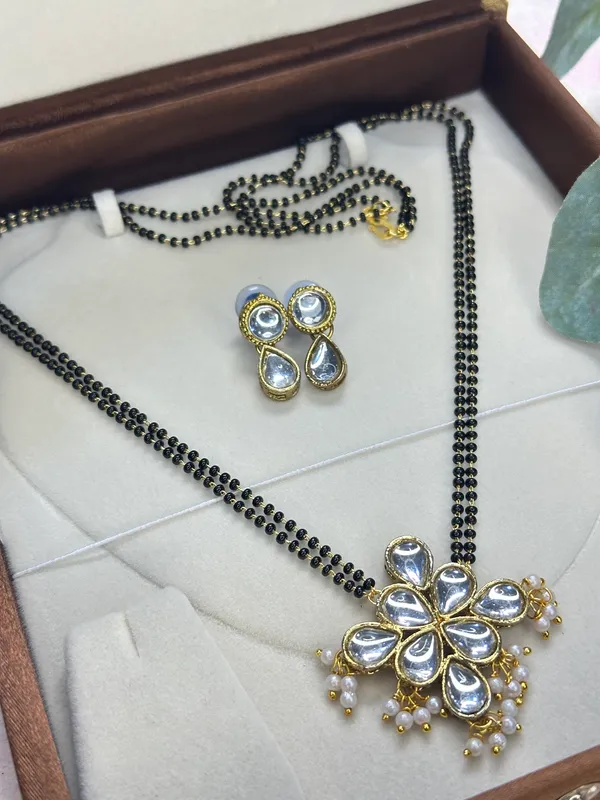 24_Inch_Two_Layer_Twinkling_Beautiful_Alloy_And_Kundan_Mangalsutra_For_Women