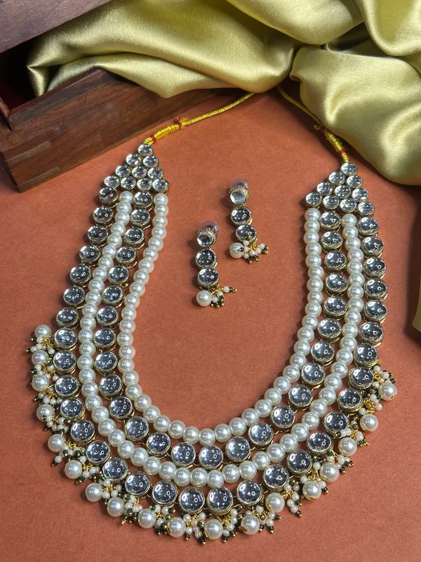 Four_Layer_White_Pearl,_Alloy_Copper_Jewellery_Set_For_Women