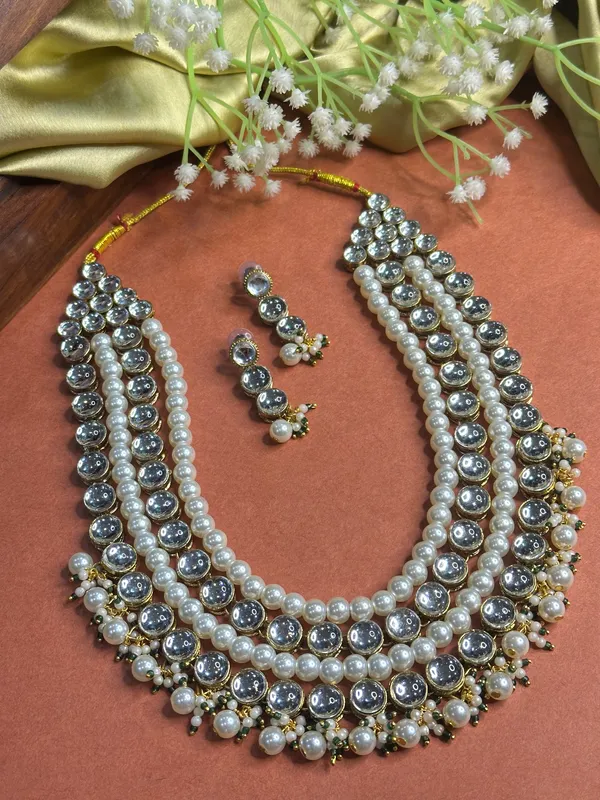 Four_Layer_White_Pearl,_Alloy_Copper_Jewellery_Set_For_Women