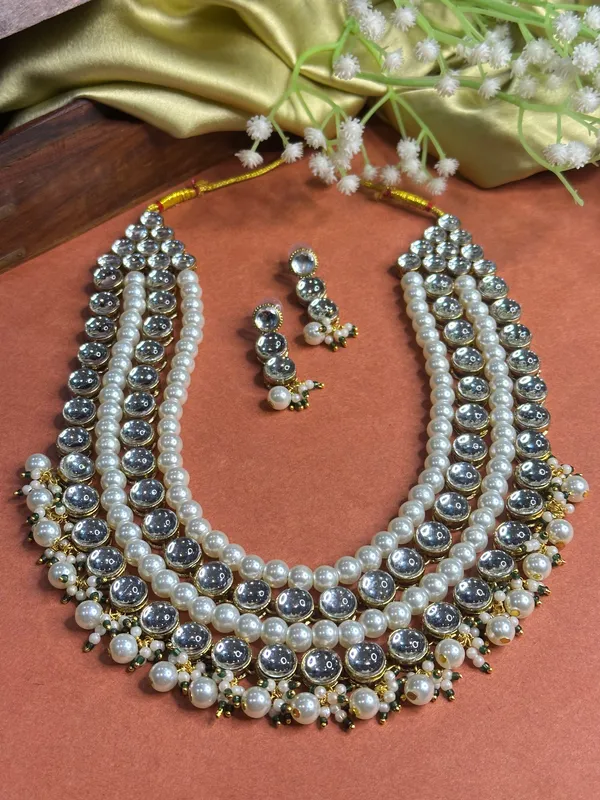 Four_Layer_White_Pearl,_Alloy_Copper_Jewellery_Set_For_Women