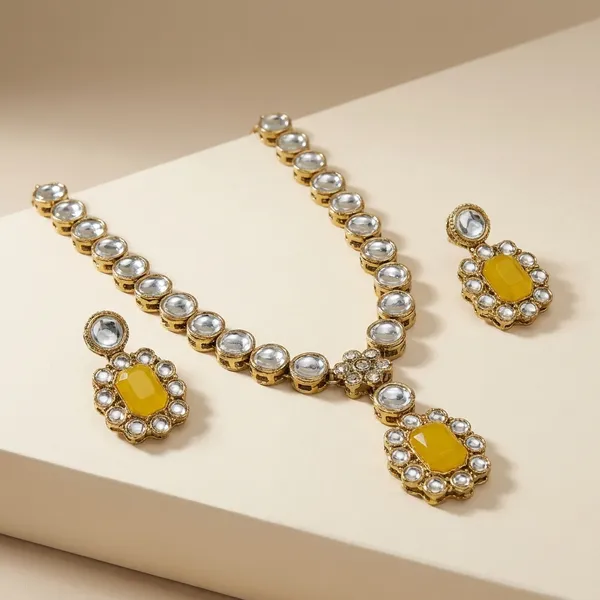 Kundan_And_Alloy_Jewellery_Set_For_Women