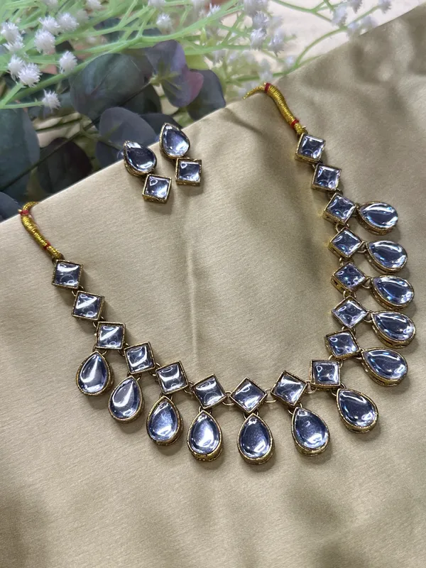 Gold_Alloy_Copper_Jewellery_Set_For_Women