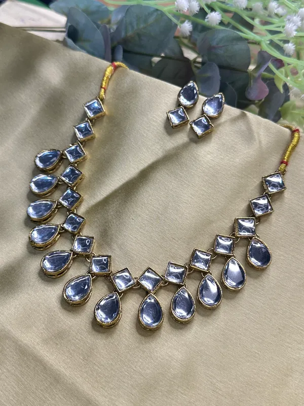 Gold_Alloy_Copper_Jewellery_Set_For_Women