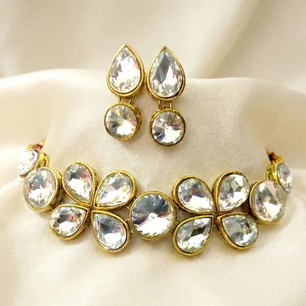 White_And_Gold_Metal_Alloy_Jewellery_Set_For_Women_|_Necklace_And_Earings