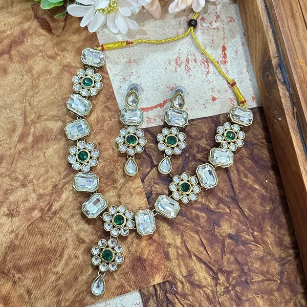 Green_Alloy_Copper_Jewellery_Set_For_Women