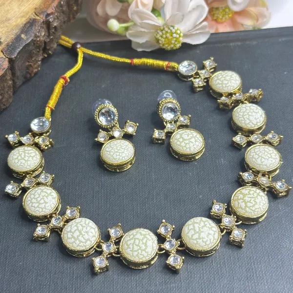 White_Alloy_Metal_Copper_Plated_Necklace_Set