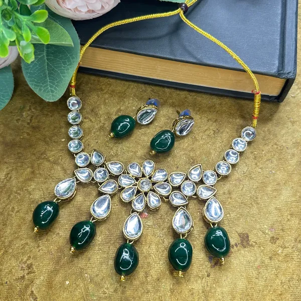 Green_Beads_Alloy_Metal_Copper_Plated_Chokar_Set_For_Women