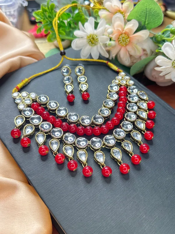 Red_Alloy_Kundan_Chokar_Jewellery_Set_For_Women