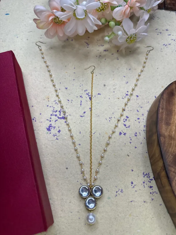 White_Alloy_Maang_Tikka_For_Women